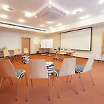 Amadeus Hotel 4*