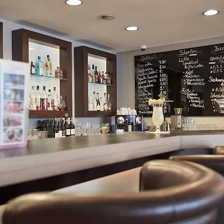 艾玛迪斯酒店 酒店 4*