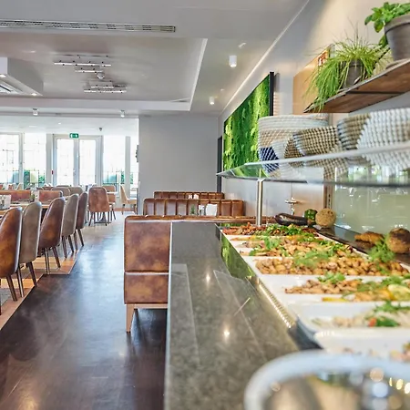 艾玛迪斯酒店 酒店