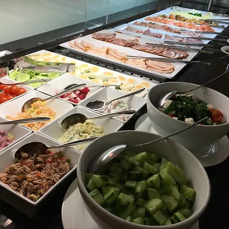 艾玛迪斯酒店 酒店 4*