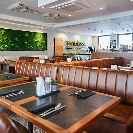 艾玛迪斯酒店 酒店 4*