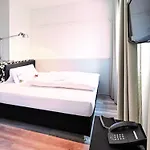 Amadeus Hotell