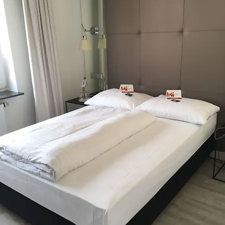 Amadeus Отель 4*