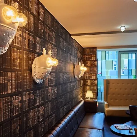 Amadeus Hotel 4*
