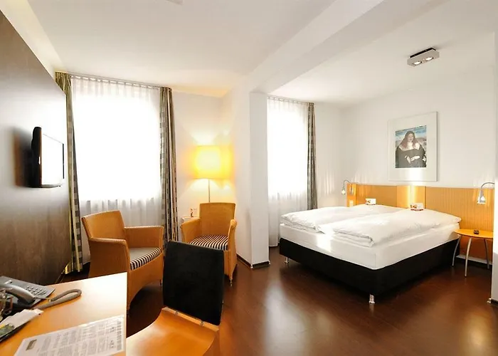 Amadeus Hotel 4*