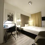 Amadeus Hotel 4*