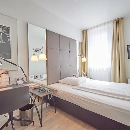 Amadeus Hotel Hanower